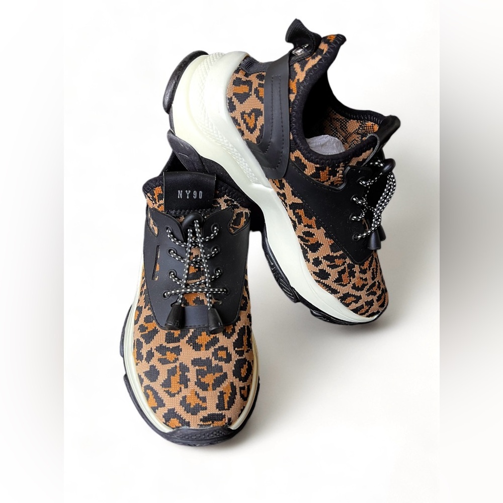 Steve Madden Sneakers
